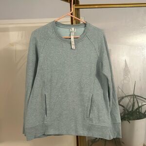 Lululemon scuba crew (Palm Court). Worn a couple of times.